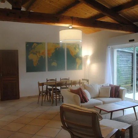 Belle Maison Avec Vue Et Jardin Au Chateau D'oleron Vakantiehuis